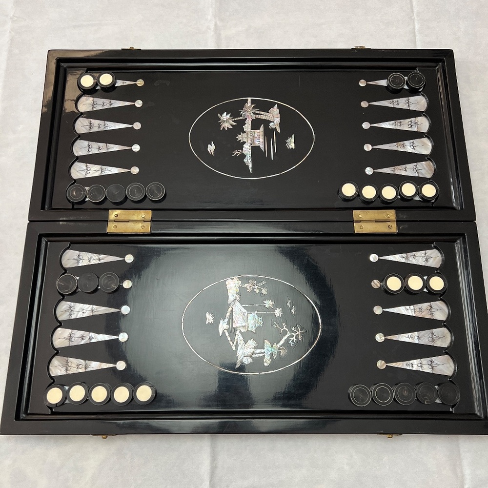 Vintage 1960s Horn Chess & Backgammon Set Large Mother of Pearl Inlaid Board - Picture 12 of 16